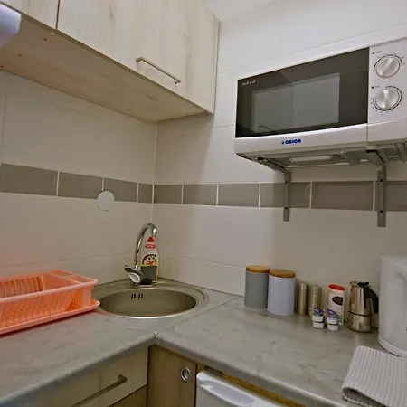 Purple Apartman Mako
